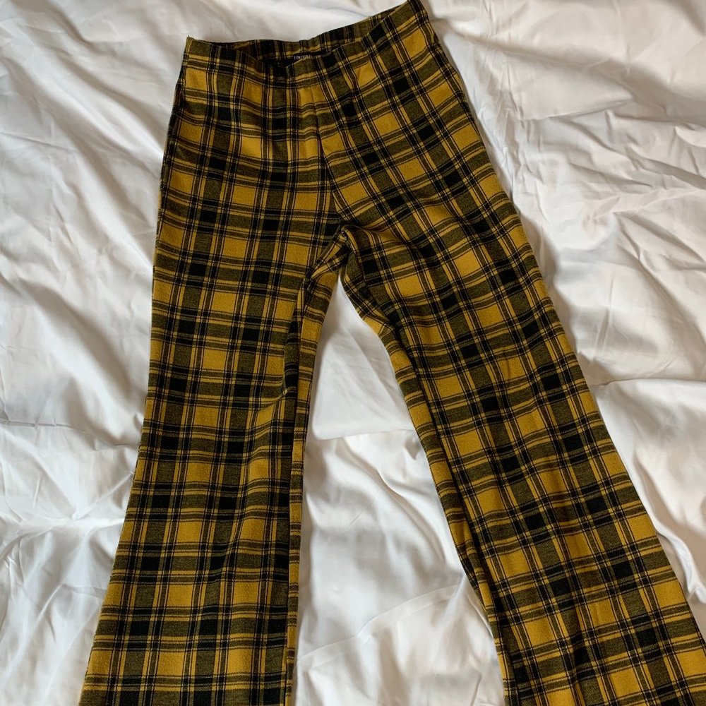 FOREVER 21 Plaid Flare Pants Size S